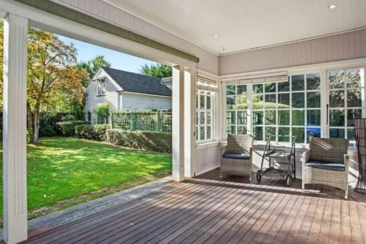 200 Riccarton Holiday House ไครสต์เชิร์ช ภายนอก รูปภาพ