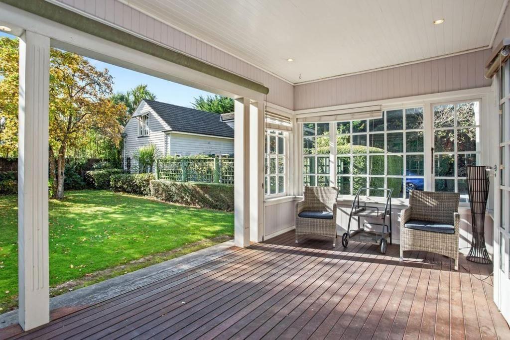 200 Riccarton Holiday House ไครสต์เชิร์ช ภายนอก รูปภาพ